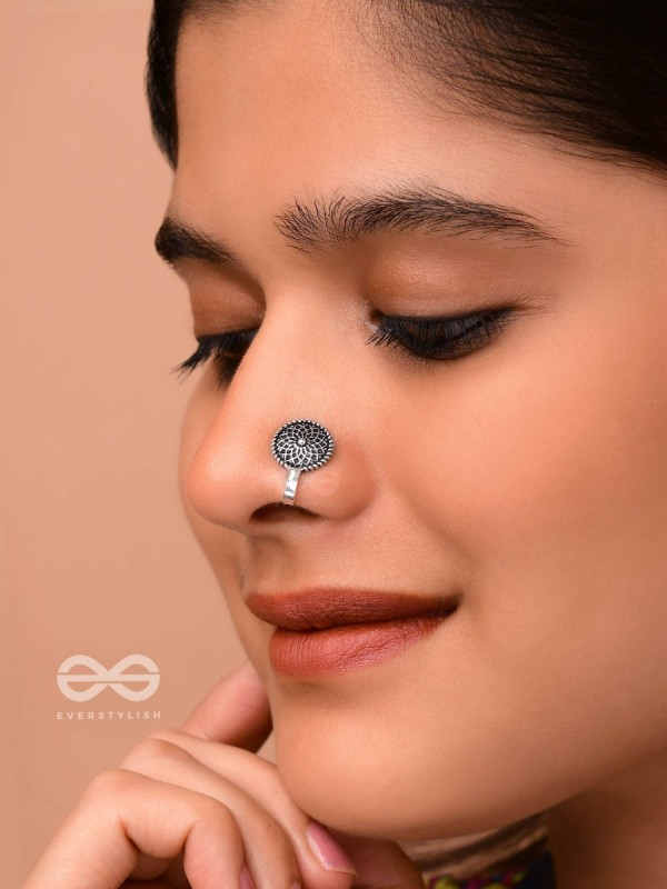 THE MANDALA MAGIC - OXIDISED NON-PIERCED NOSERING