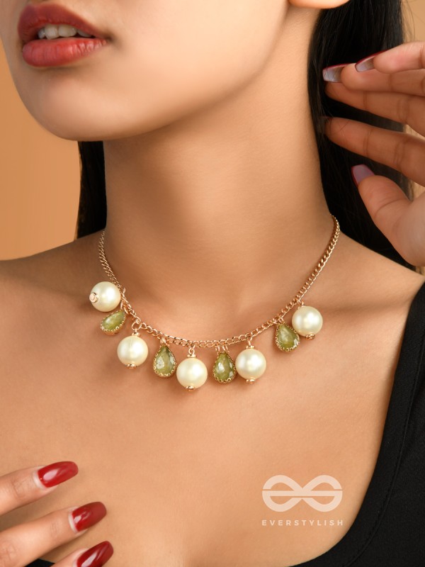 The Daisy Shrub- Golden Embellished Necklace With Anti-Tarnish Coating 