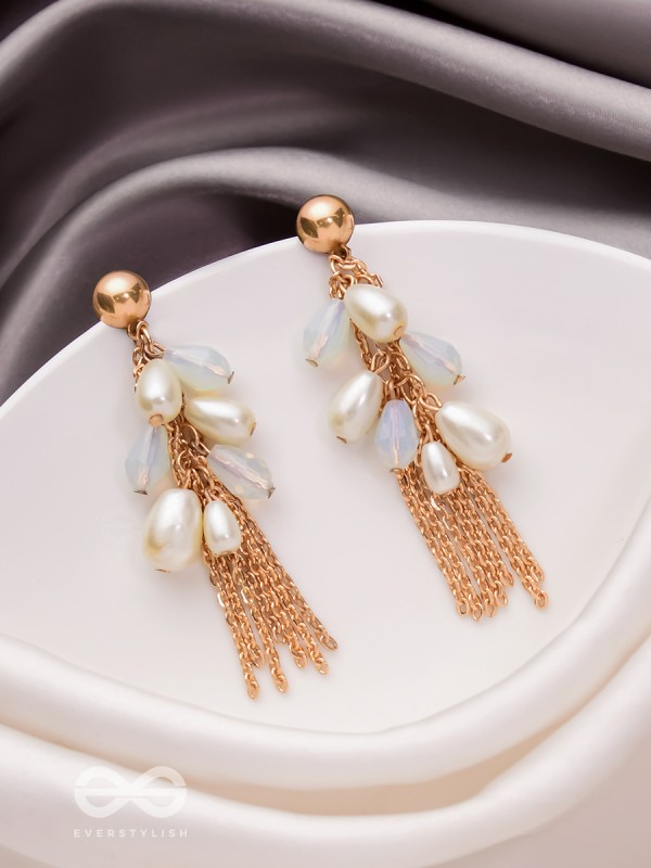 The White Garden- Golden Pearl Earrings