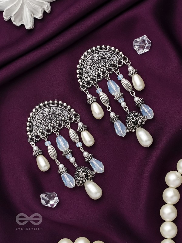 The Bohemian Tones- Oxidised Pearl Earrings
