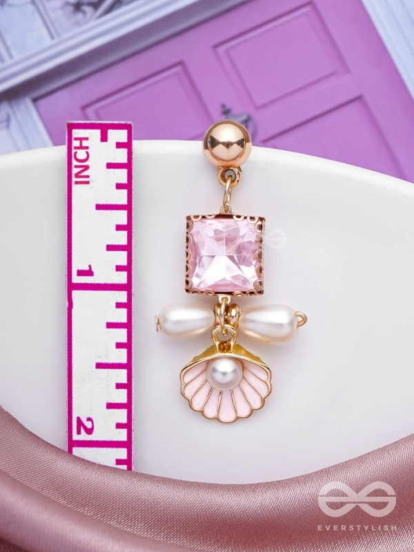 The Splendid Shell- Golden Pearl Earrings