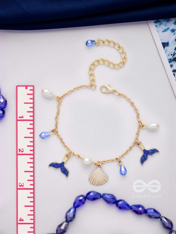 The Mermaid's Kiss- Golden Pearl Bracelet