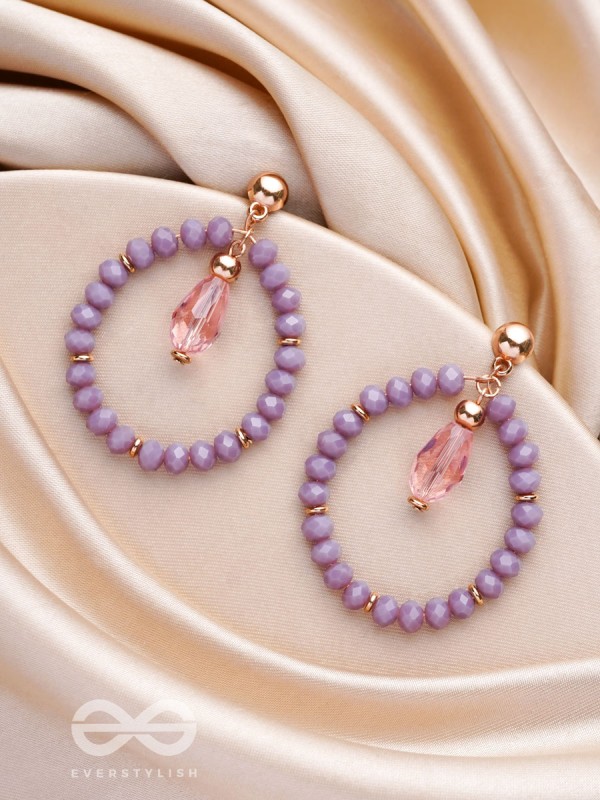 MAUVEING ON - GOLDEN BEADS EARRINGS