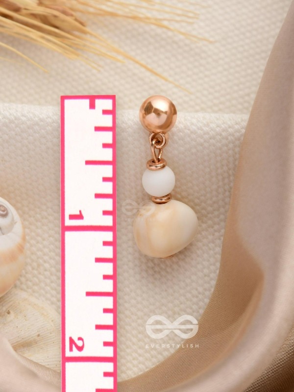 DANCING ON THE BEACH - CUTE DROP EARRINGS