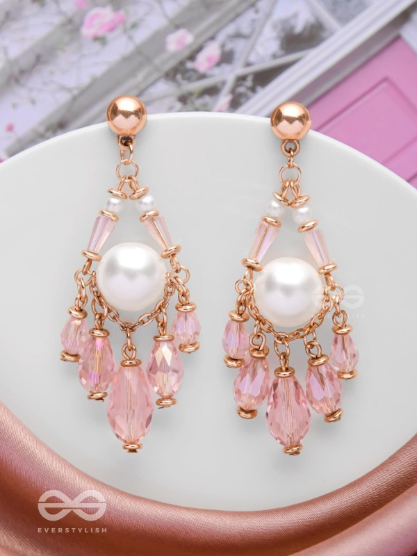 PRETTY PEARL POP  - CLASSIC DROP EARRINGS