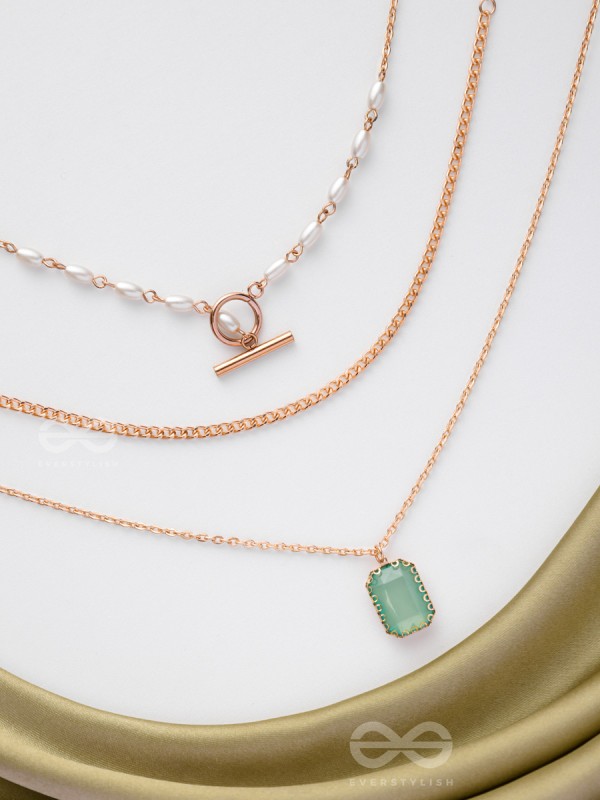 THE AQUA ESSENCE - MULTI LAYERED NECKPIECE