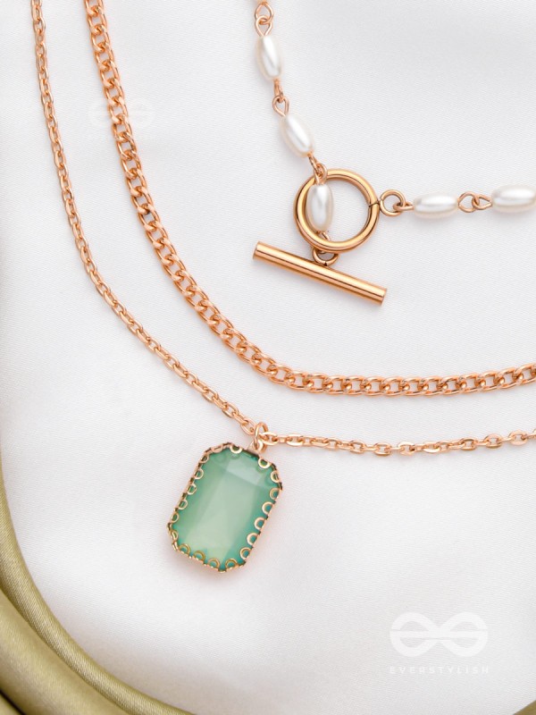 THE AQUA ESSENCE - MULTI LAYERED NECKPIECE