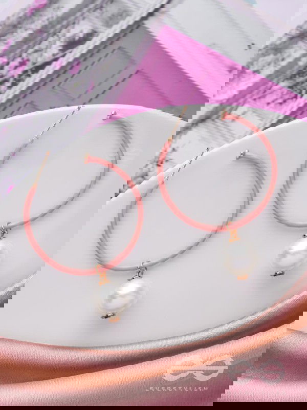 DAZZLING DEWDROP DREAM - CUTE PEARL EARRING