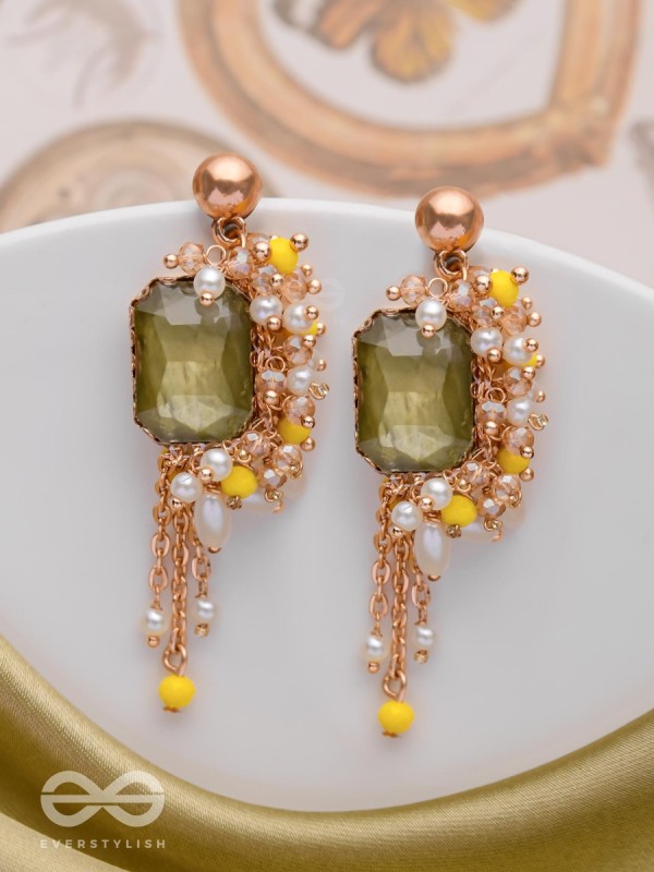 THE GLAMOROUS VINE - STATEMENT DROP EARRINGS