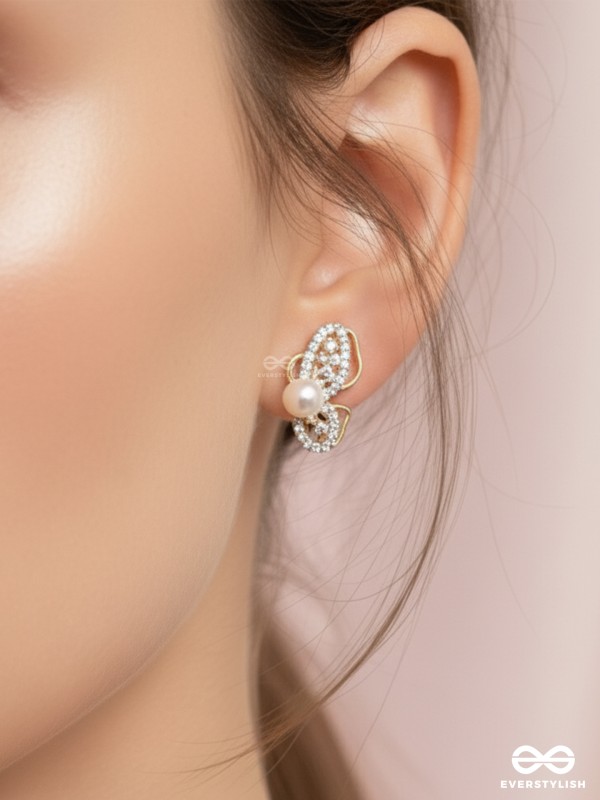 SPREADING THE WINGS - GOLDEN PEARL STUDS
