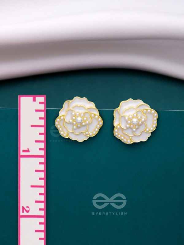 DEW DROPPED PEONIES - GOLDEN ENAMELLED STUDS (WHITE)