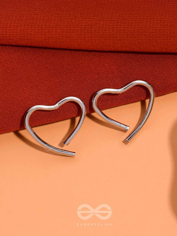 LOVE IN PROGRESS - CASUAL SILVER STUDS