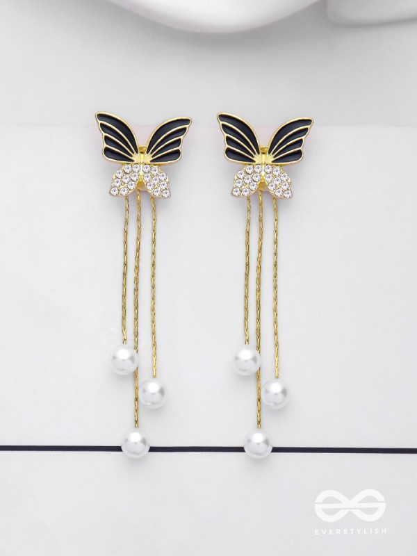 WINGED WONDERLAND - GOLDEN PEARL EAR JACKETS (BLACK)