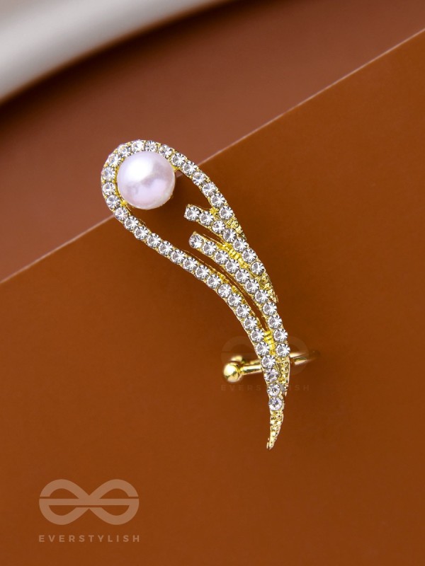 WING OF FREEDOM - GOLDEN PEARL EAR CUFF(one ear)
