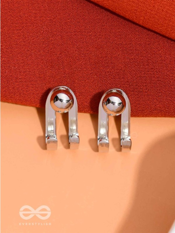 GLEAMING CRESCENT - SILVER STUD EARRINGS