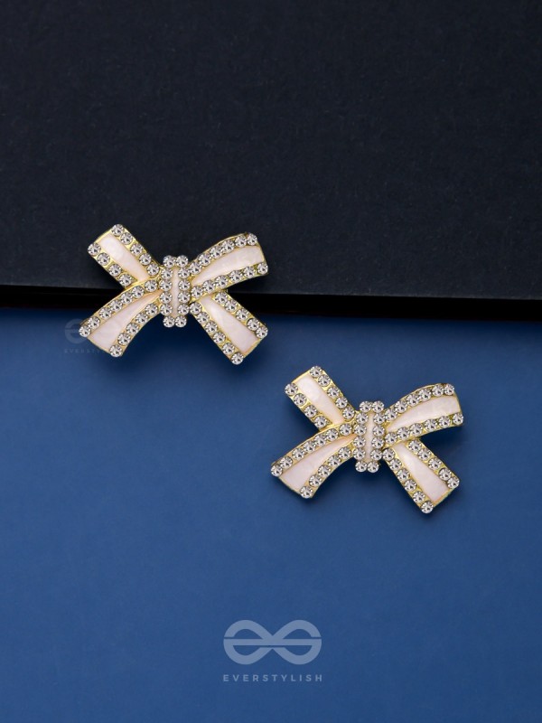 KNOTTY & NICE - GOLDEN ENAMELLED STUDS (WHITE)