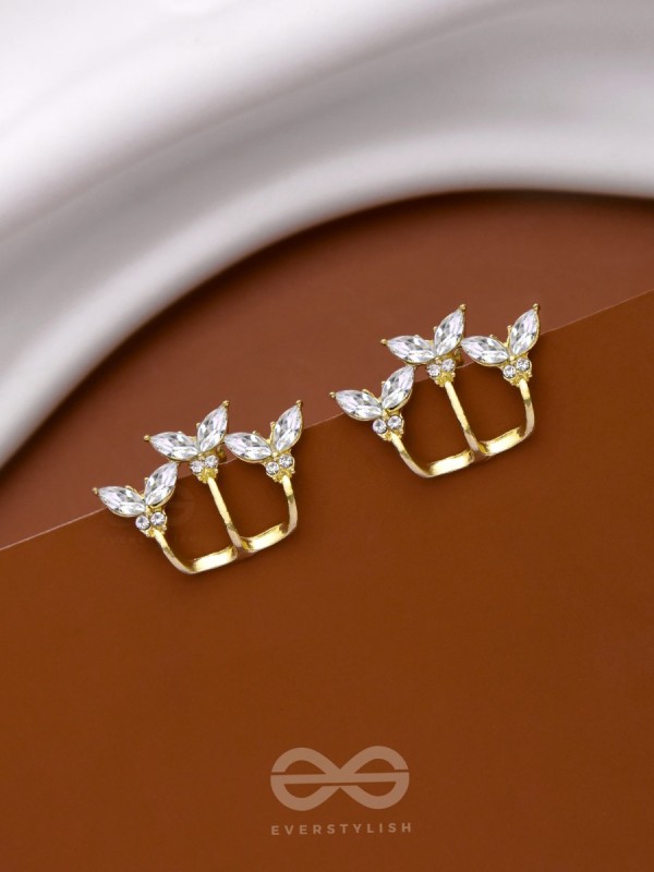 THE FLUTTERBY EFFECT - GOLDEN STUD EARRINGS