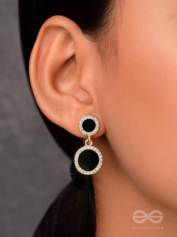 MIDNIGHT ENCHANTMENT - GOLDEN AND BLACK DROP EARRINGS