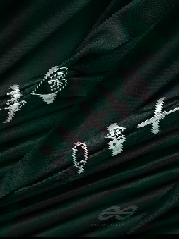 ALL ABOUT LOVE AND WAR - SET OF 5 SILVER RINGS