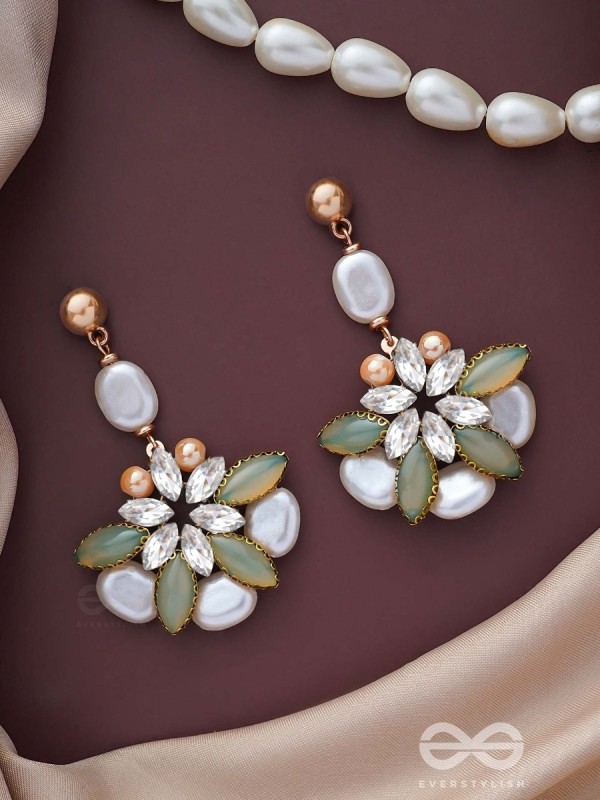 THE ORCHARD DAZZLES - STATEMENT DROP EARRINGS
