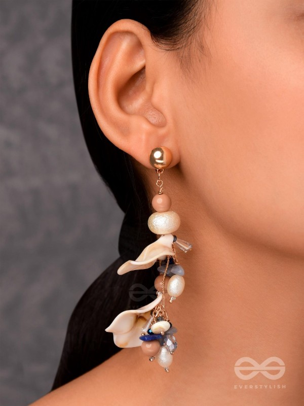 SHIMMERING SEASIDE - STATEMENT DROP EARRINGS