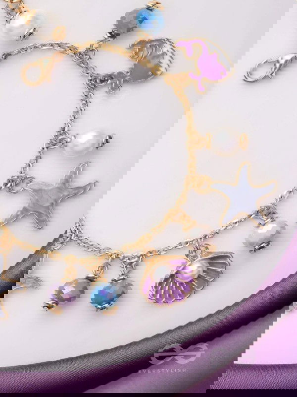 HIDDEN SEA TREASURES - CUTE CHARMED BRACELET