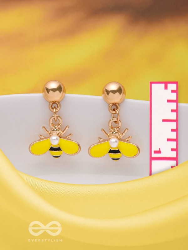 THE BUZZIN BEE - CUTE DROP EARRINGS