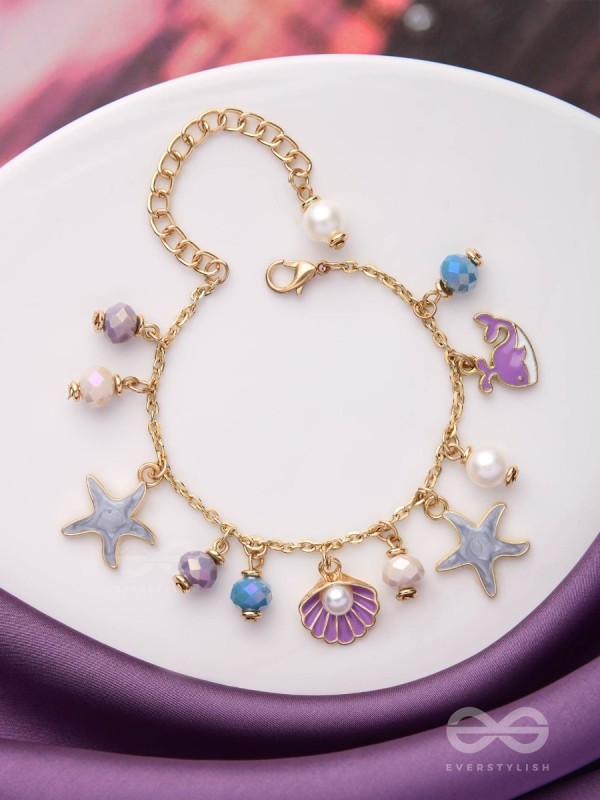 HIDDEN SEA TREASURES - CUTE CHARMED BRACELET