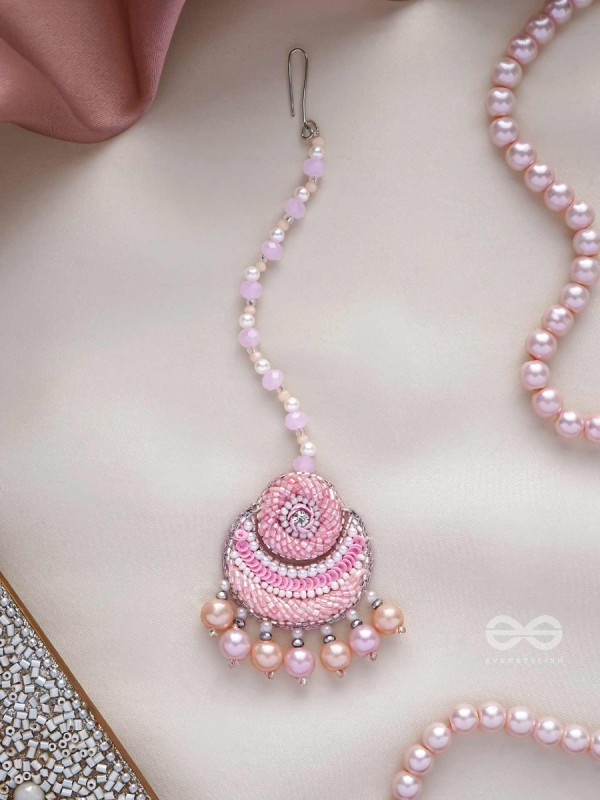 Alamkaarya - To Be Adorned - Pearls, Cutdana And Sequins Hand Embroidered Maangtika