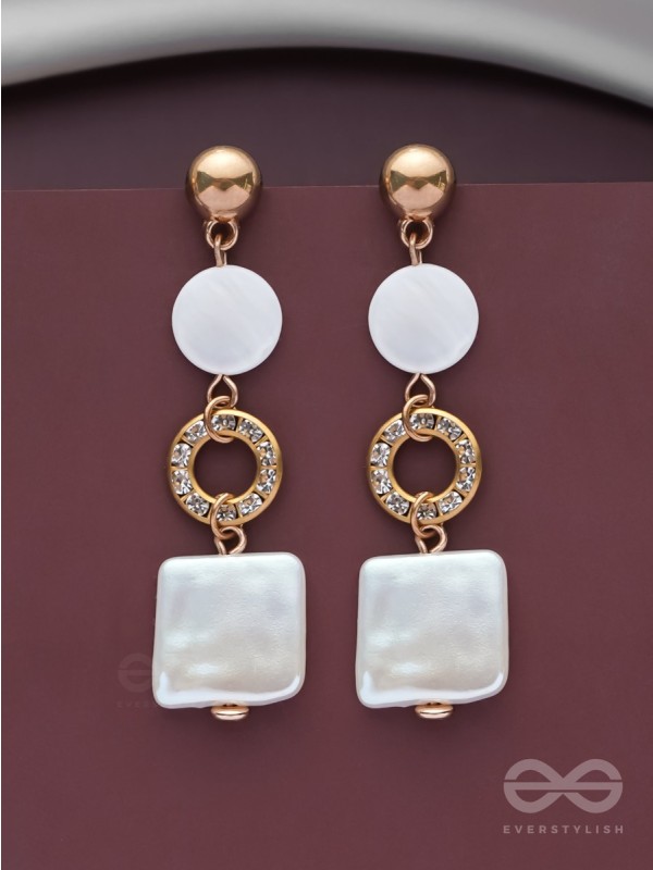 LIGHTHEARTED CHIC CHARM - CASUAL DROP EARRINGS