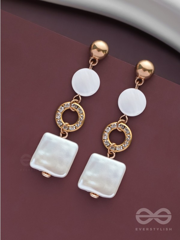LIGHTHEARTED CHIC CHARM - CASUAL DROP EARRINGS