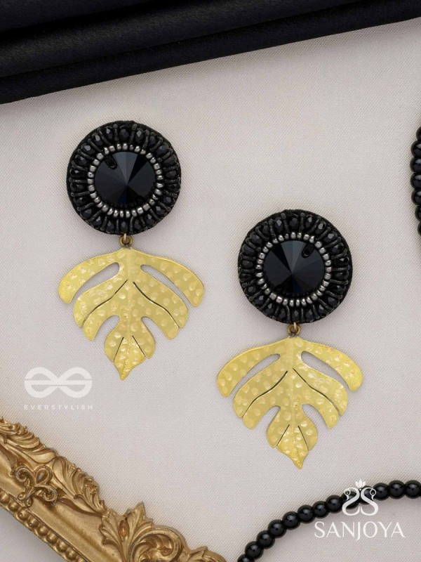 SHRAVAKA - THE DARK LEAF - STONE AND BEADS EMBROIDERED EARRINGS