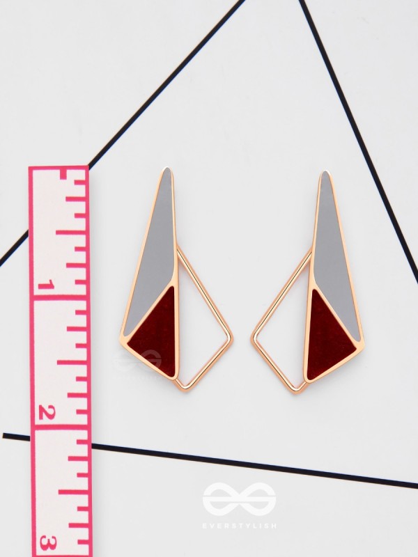 SLEEK SCARLET SHADOWS - CASUAL ENAMELED EARRINGS