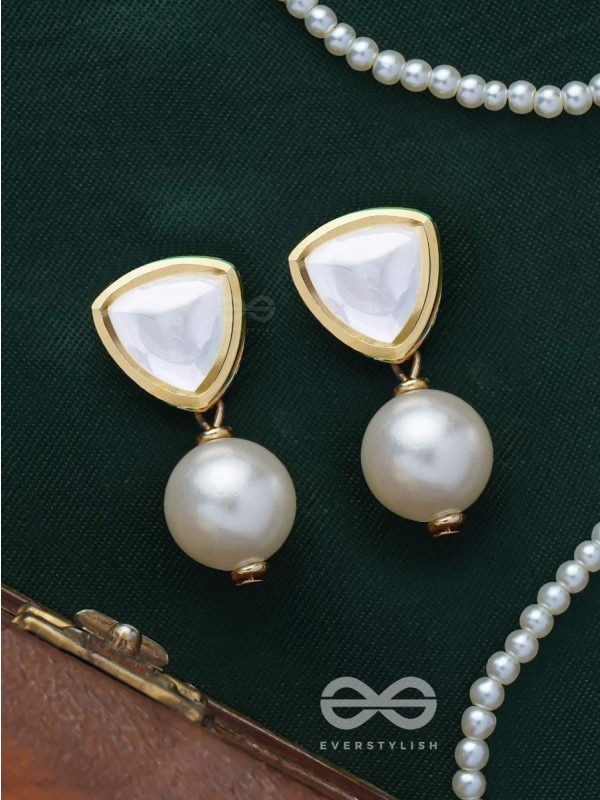 Adesa - Stellar Mirage - Golden Embellished Polki And Kundan Earrings