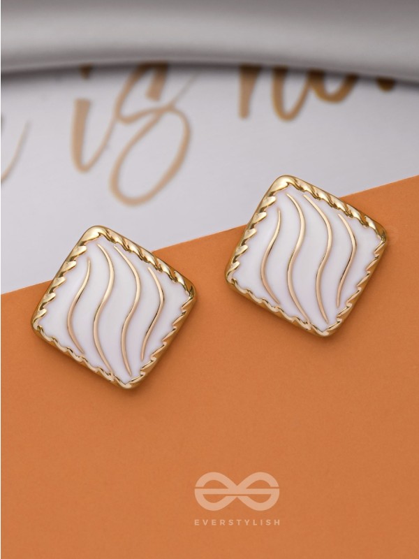 MODERN DELIGHTS - GOLDEN EMBELLISHED STUD EARRINGS (WHITE)