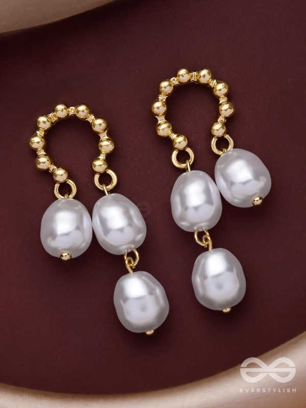 PEARLFECTLY DANGLING - GOLDEN EMBELLISHED DROP EARRINGS