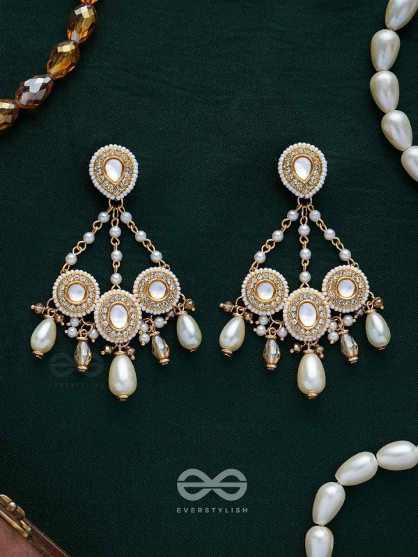 Avadata - Dazzling Giltz N Glamour - Golden Embellished Polki And Kundan Earrings
