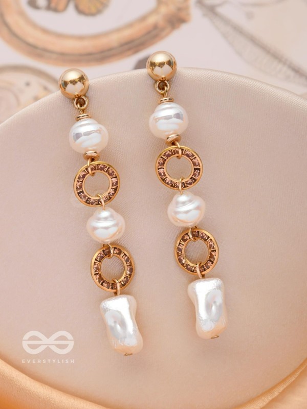 CHAMPAGNE WHISPERS - GOLDEN EMBELLISHED EARRINGS