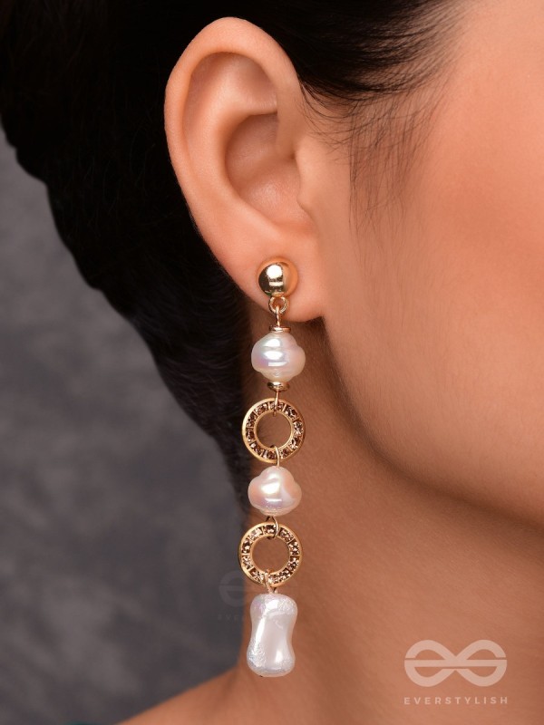 CHAMPAGNE WHISPERS - GOLDEN EMBELLISHED EARRINGS