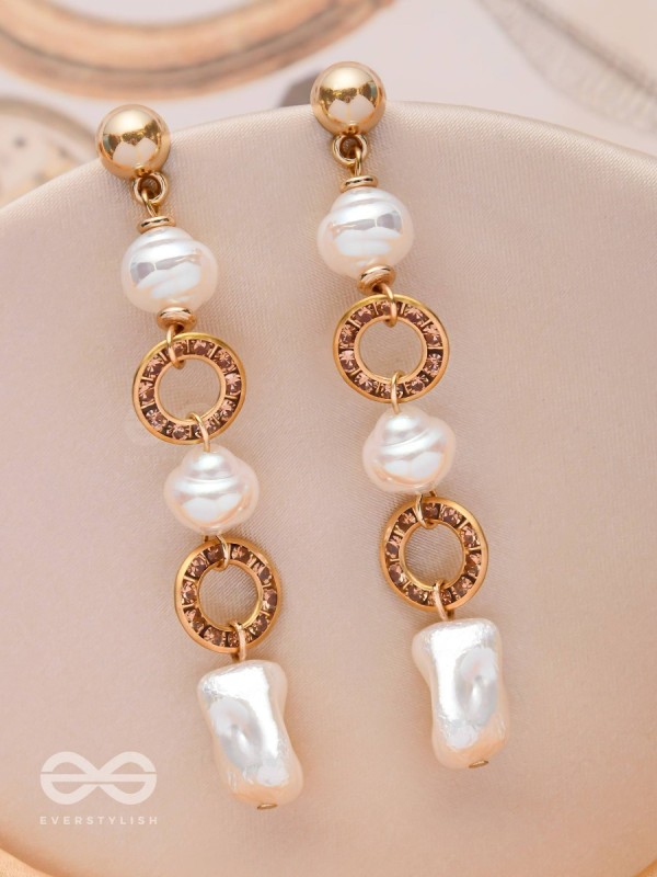 CHAMPAGNE WHISPERS - GOLDEN EMBELLISHED EARRINGS