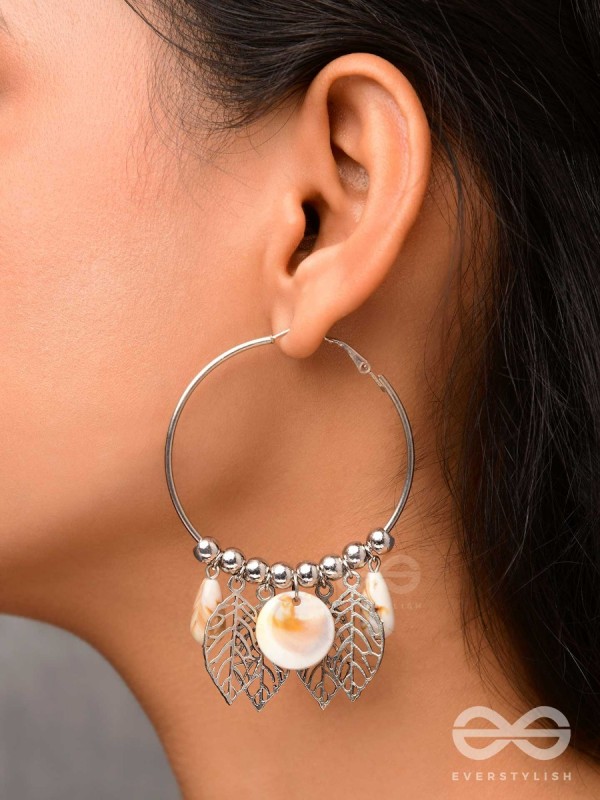 THE LEAFLET FANTASY - SILVER STATEMENT EARRINGS