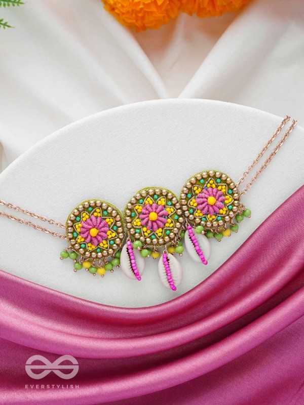 SAKOSHA - THE SEASHELL BEAUTY - SHELLS, BEADS AND RESHAM EMBROIDERED NECKPIECE