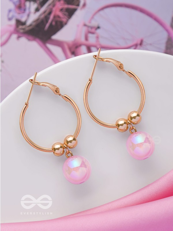 THE PINK CHAMPAGNE - GOLDEN HOOP EARRINGS