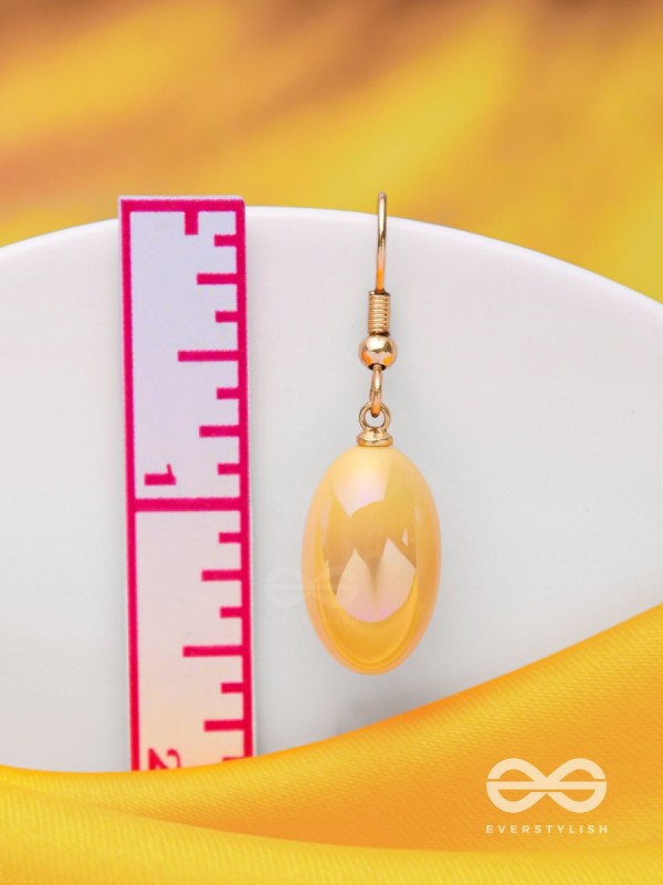 MANGO TANGO SPARKLES - GOLDEN EMBELLISHED EARRINGS