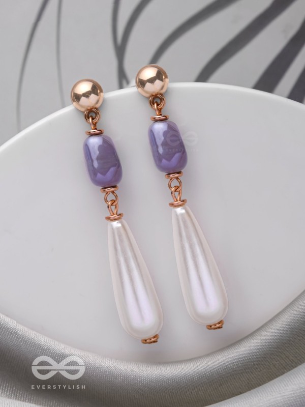 THE PEARL OF DUSK - GOLDEN EMBELLISHED EARRINGS
