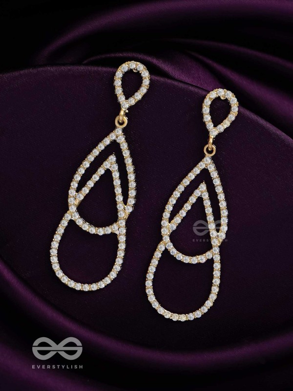 DROP IT LIKE IT'S HOT - STATEMENT GOLDEN EARRINGS