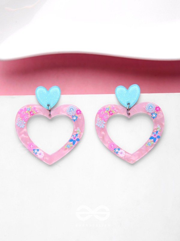 FALLIN' IN LOVE - PINK AND BLUE ACRYLIC EARRINGS