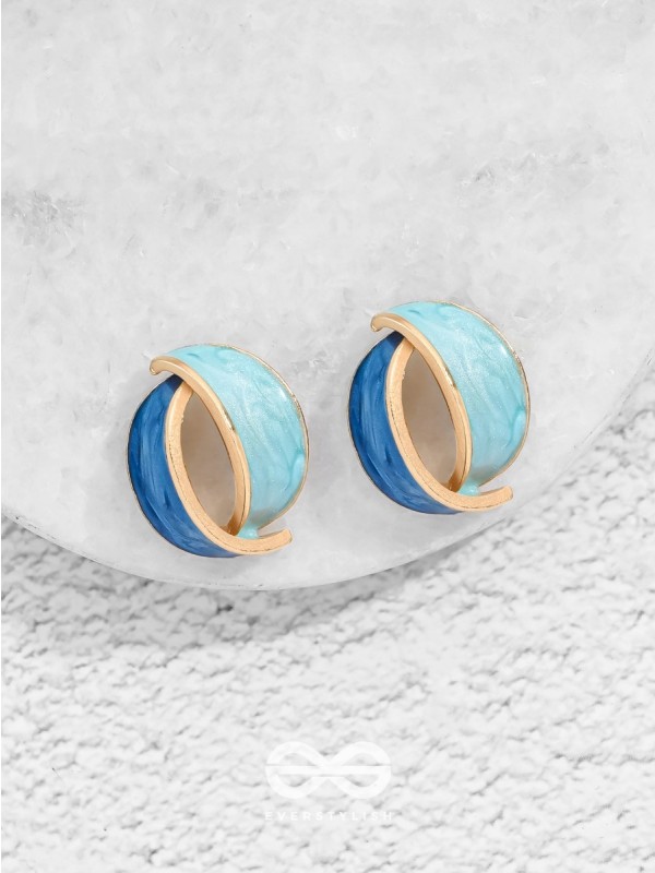 THE BLUE BAUBLES - GOLDEN ENAMELLED STUD EARRINGS