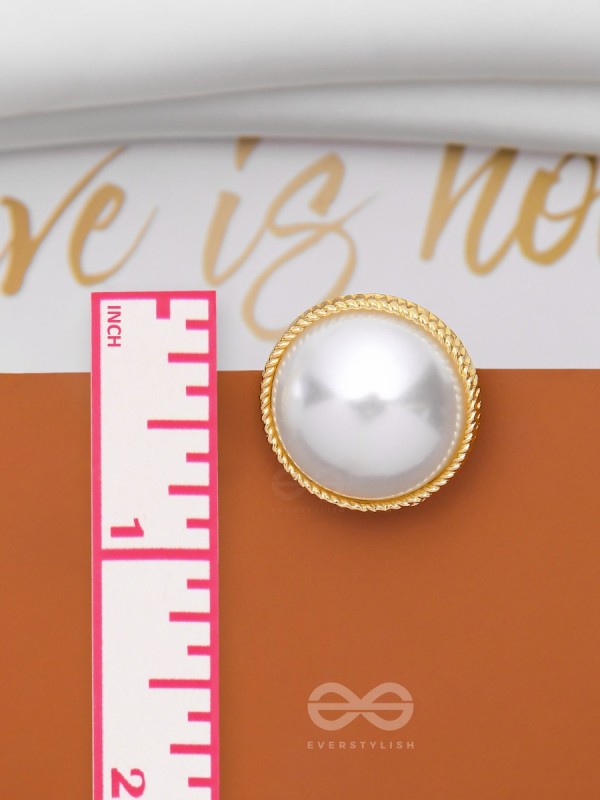 THE IVORY ILLUSION - GOLDEN PEARL STUD EARRINGS