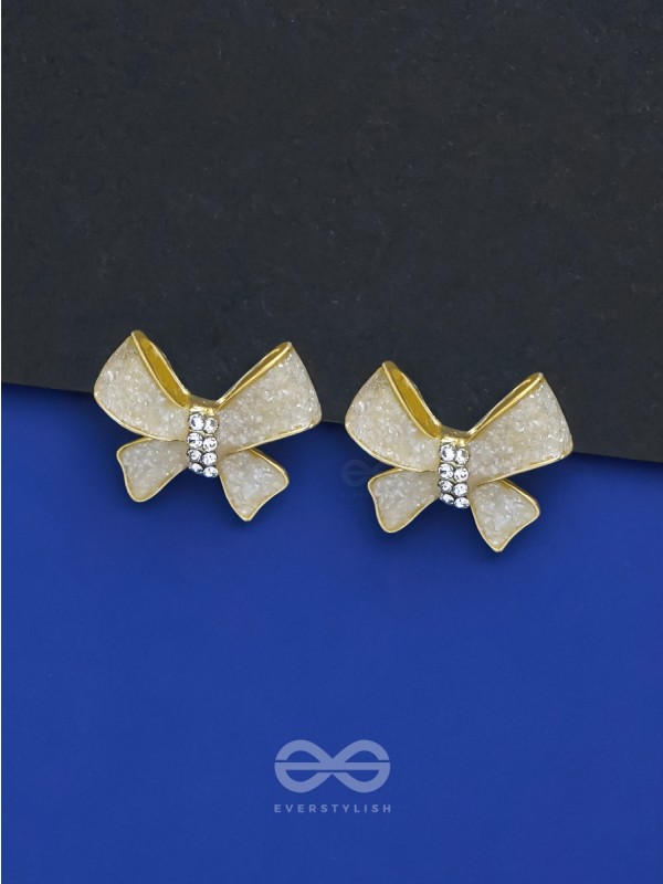 RETRO RIBBON RADIANCE - GOLDEN EMBELLISHED EARRINGS